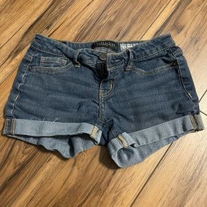 Barely worn areopostale short